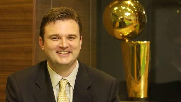 莫雷斯接力副CEO接管公牛火箭巡视解决赛季挑战