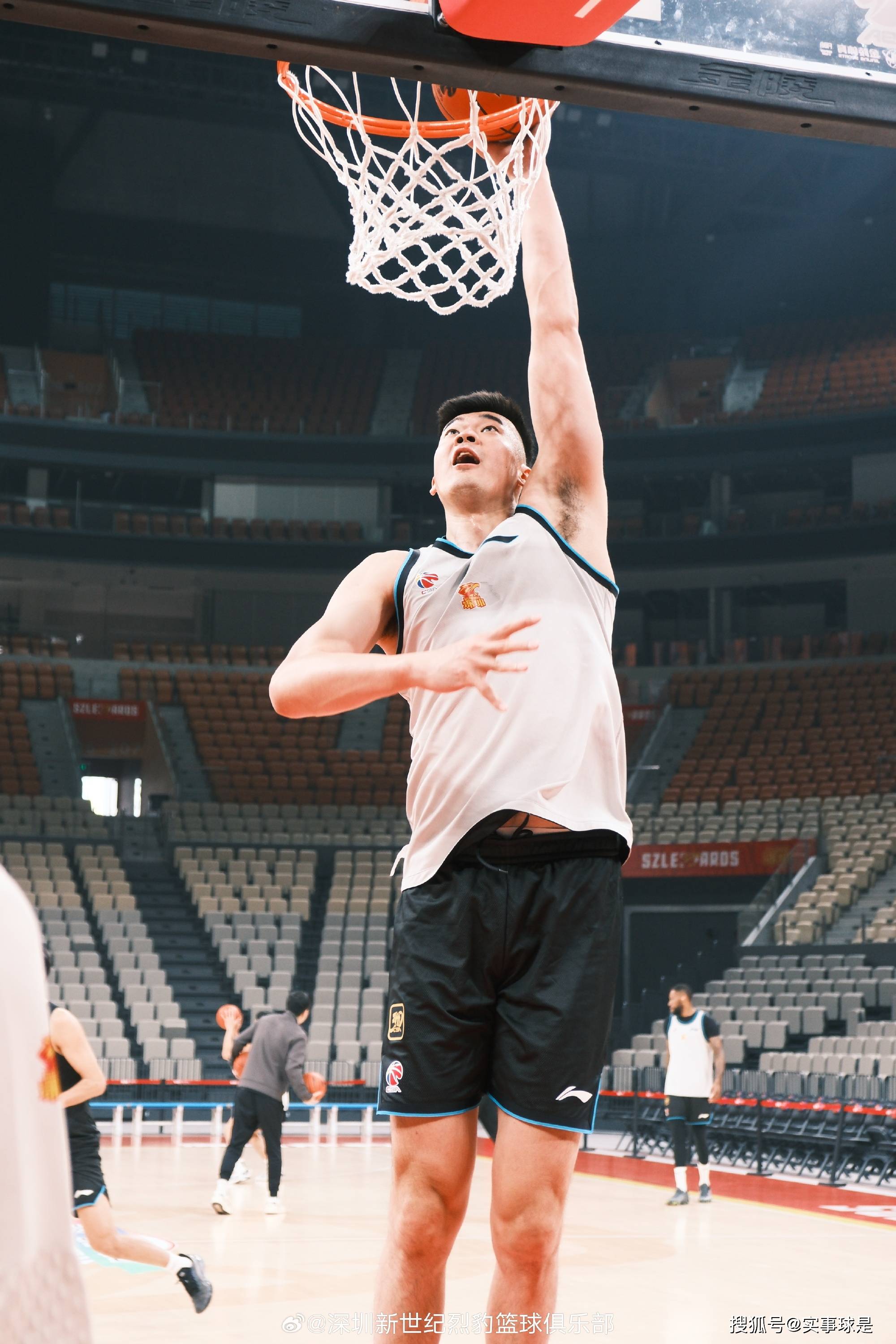 深圳男篮实现赛季首胜，重拾信心的简单介绍