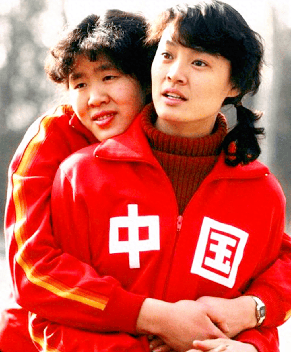 包含场上的风云人物：女足明星们的荣耀时刻的词条