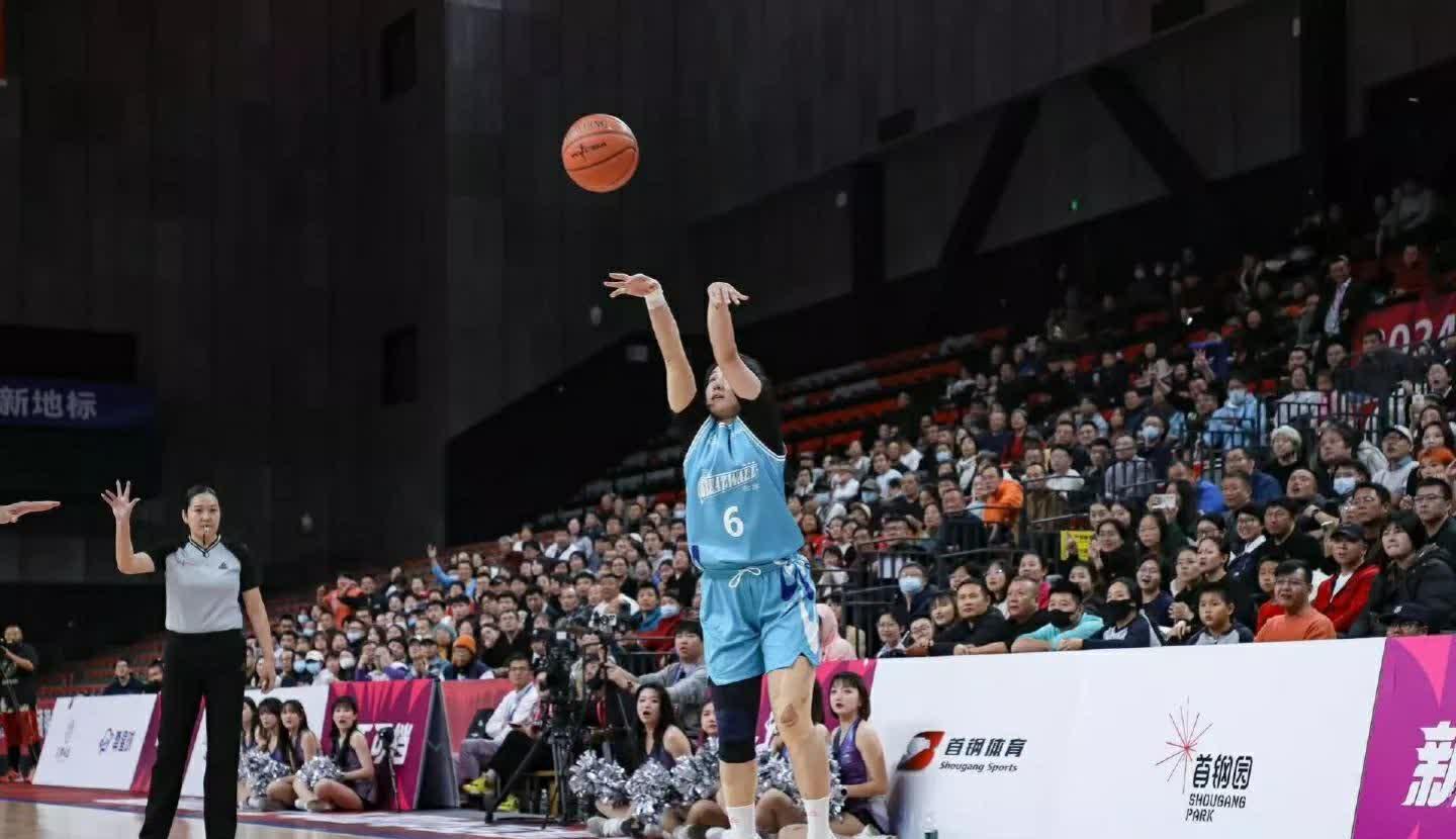 篮球明星在世界范围内赢得了掌声