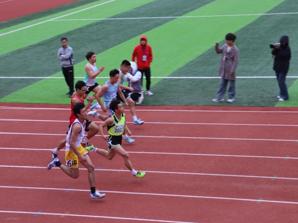 开云下载-包含竞技精神在比赛中绽放，势如破竹的词条