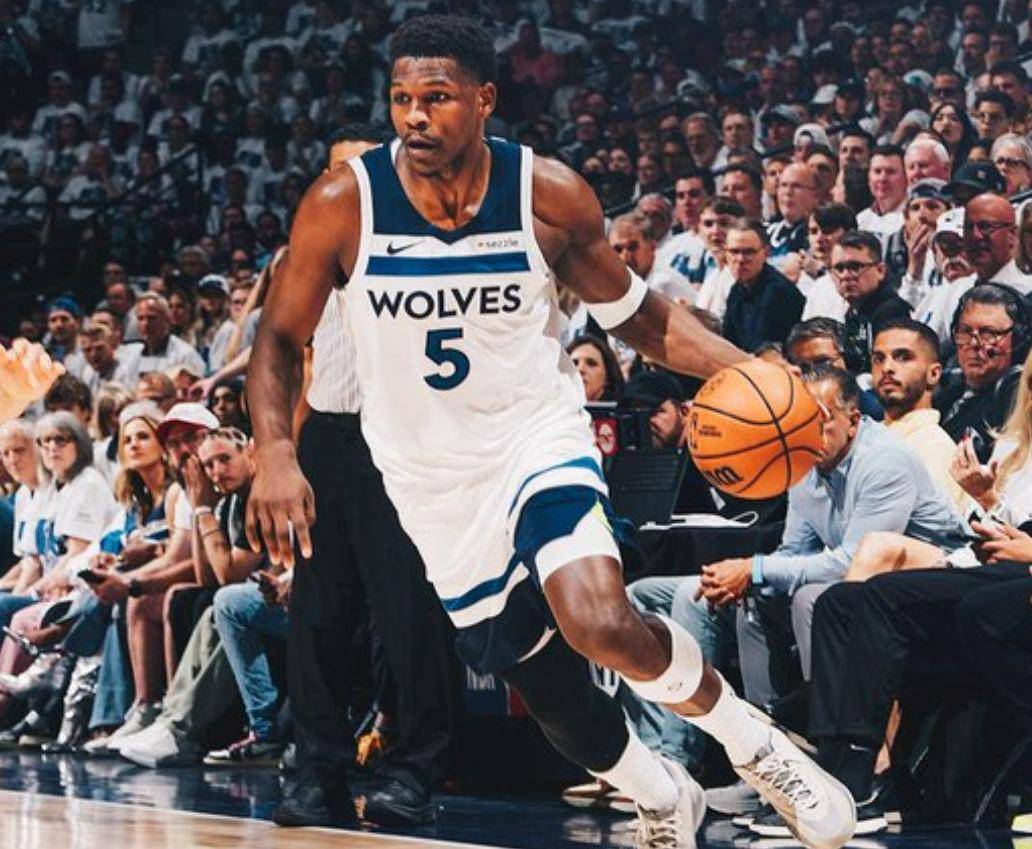 火箭客场力克森林狼，哈登分