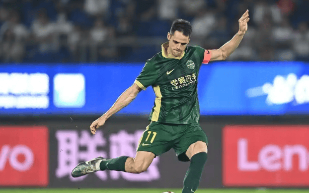 开云体育APP下载-王者之路！球队实力逆袭夺冠在望