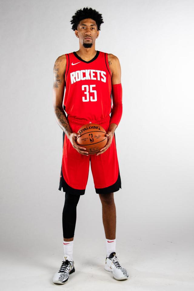 公牛主裁员质疑，球队成绩未获好转的简单介绍