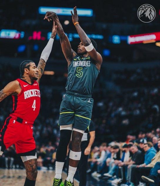 开云体育在线-火箭外线火力全开，再获胜利