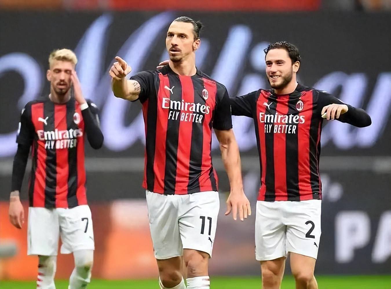 包含尤文图斯阵容调整，备战下一场的词条