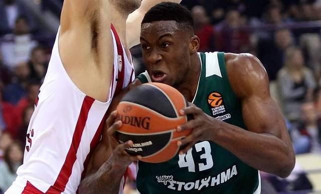 开云体育入口-马拉加客场不敌对手，遭遇连败