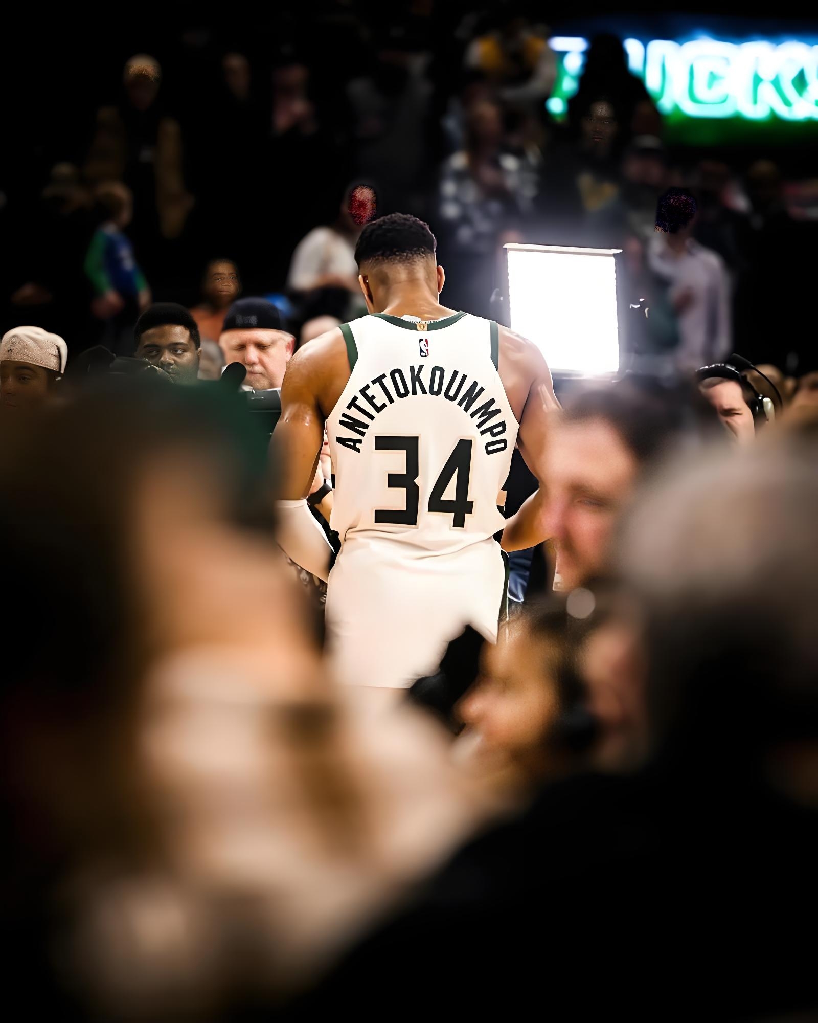 关于雄鹿豪取连胜，字母哥再次轰下+表现的信息