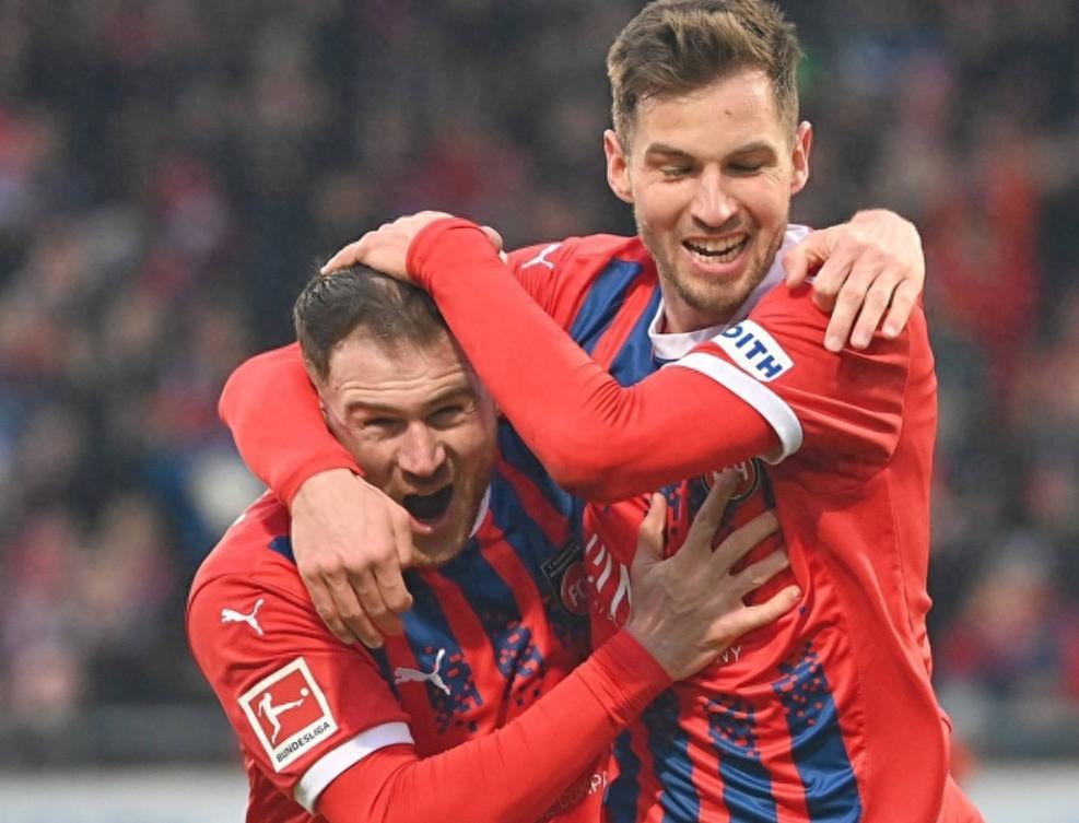 法兰克福客场失分，球队保级压力加大