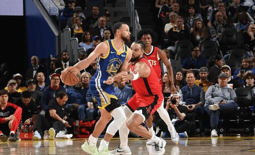 开云体育登录-步行者对阵灰熊，谁能在场上占据优势