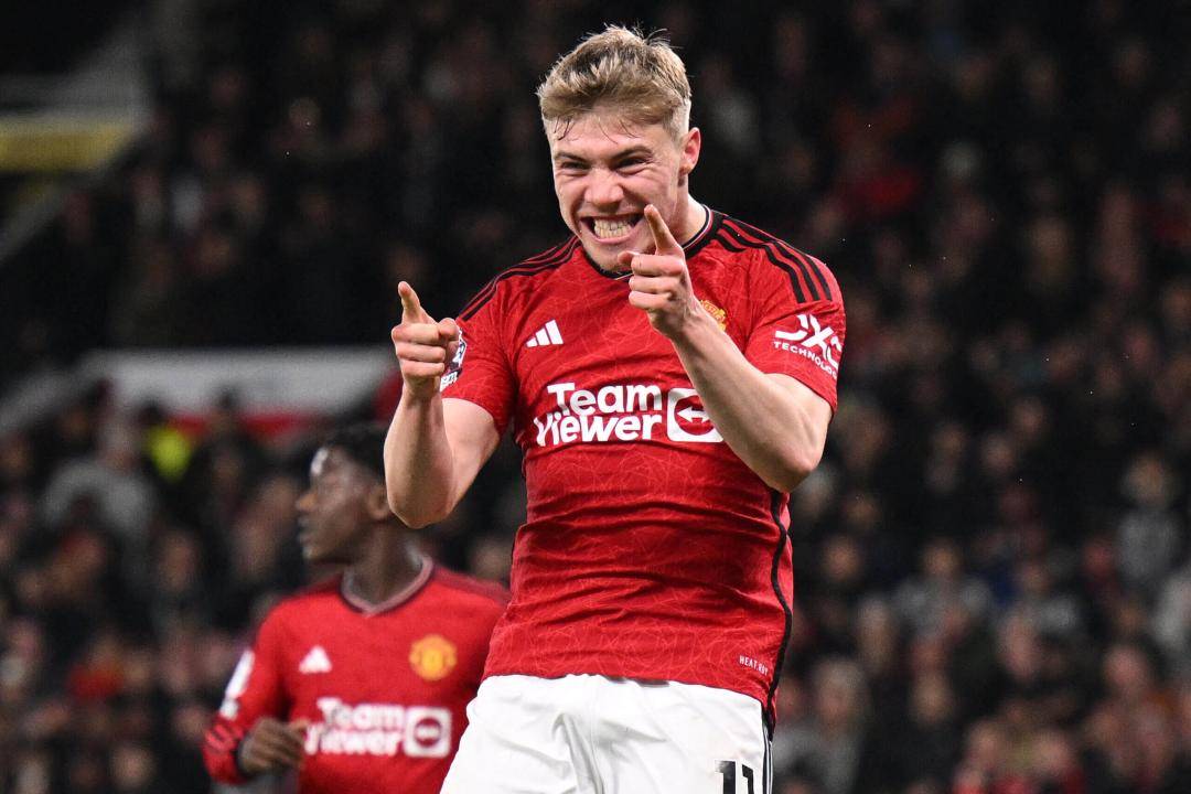 包含曼联客场逆转！红魔-力克塞尔维亚巨人的词条