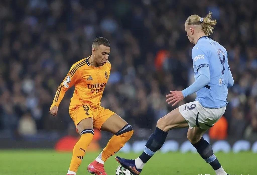 曼城全队备战下一场比赛，雄心勃勃