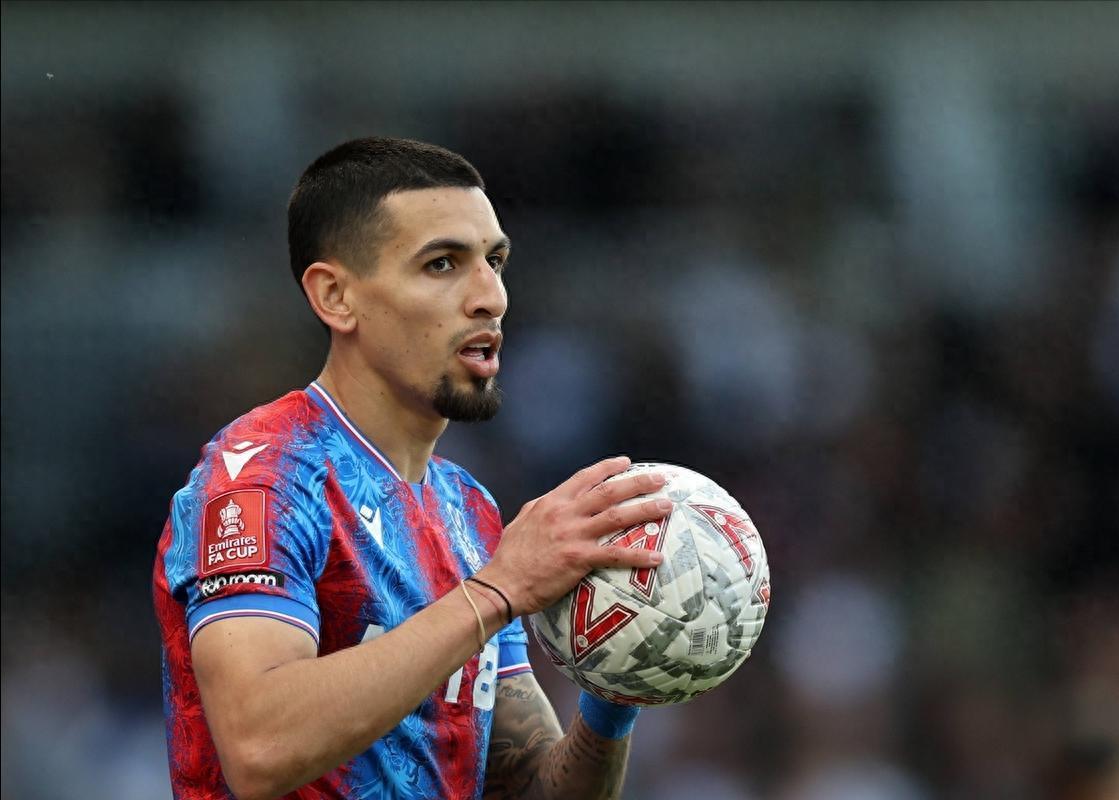 开云体育平台APP-水晶宫客场逆转击败对手，保级希望再度重焕光芒