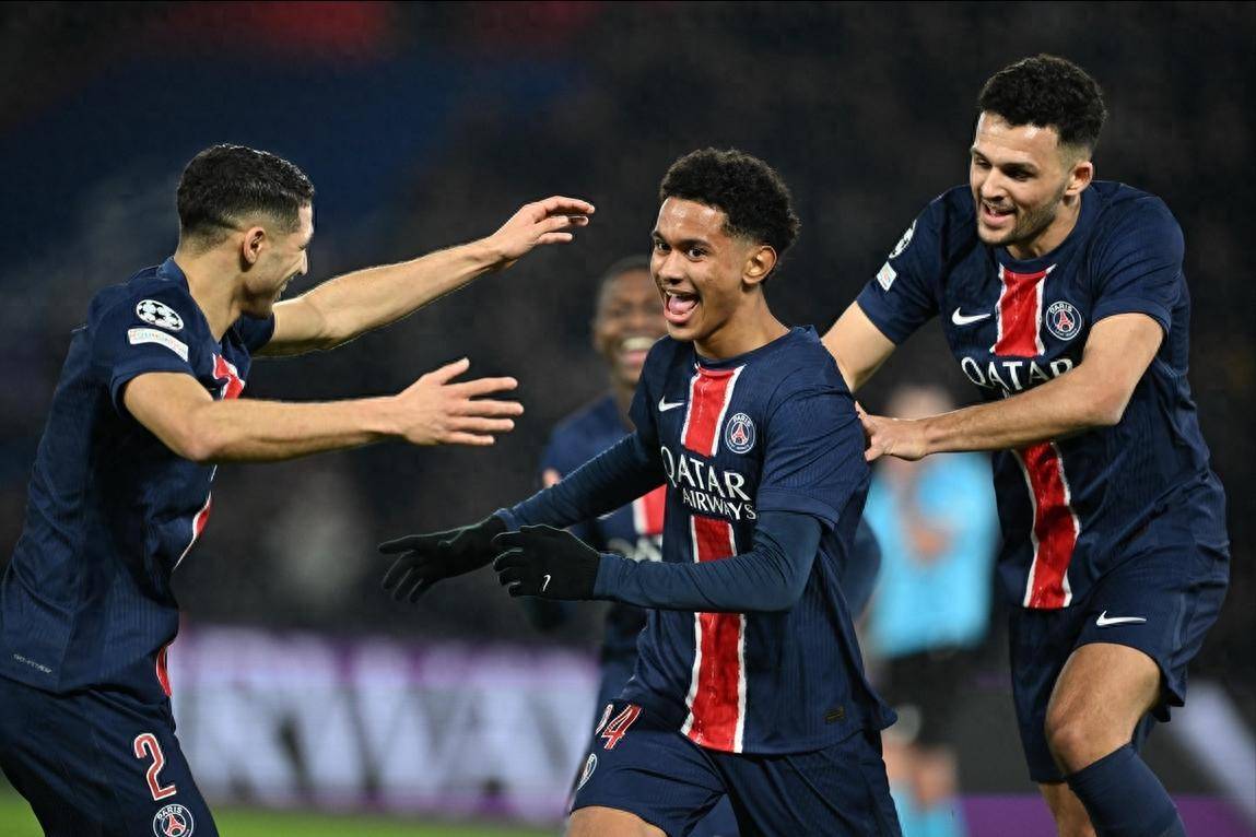 开云体育APP下载-法甲球队实力逐渐显露，将在赛场上展开对决的简单介绍