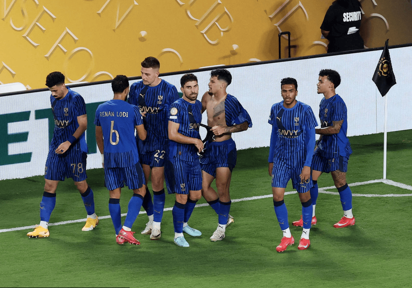 关于集体伤病潮袭击多特蒙德队，保级压力骤增的信息