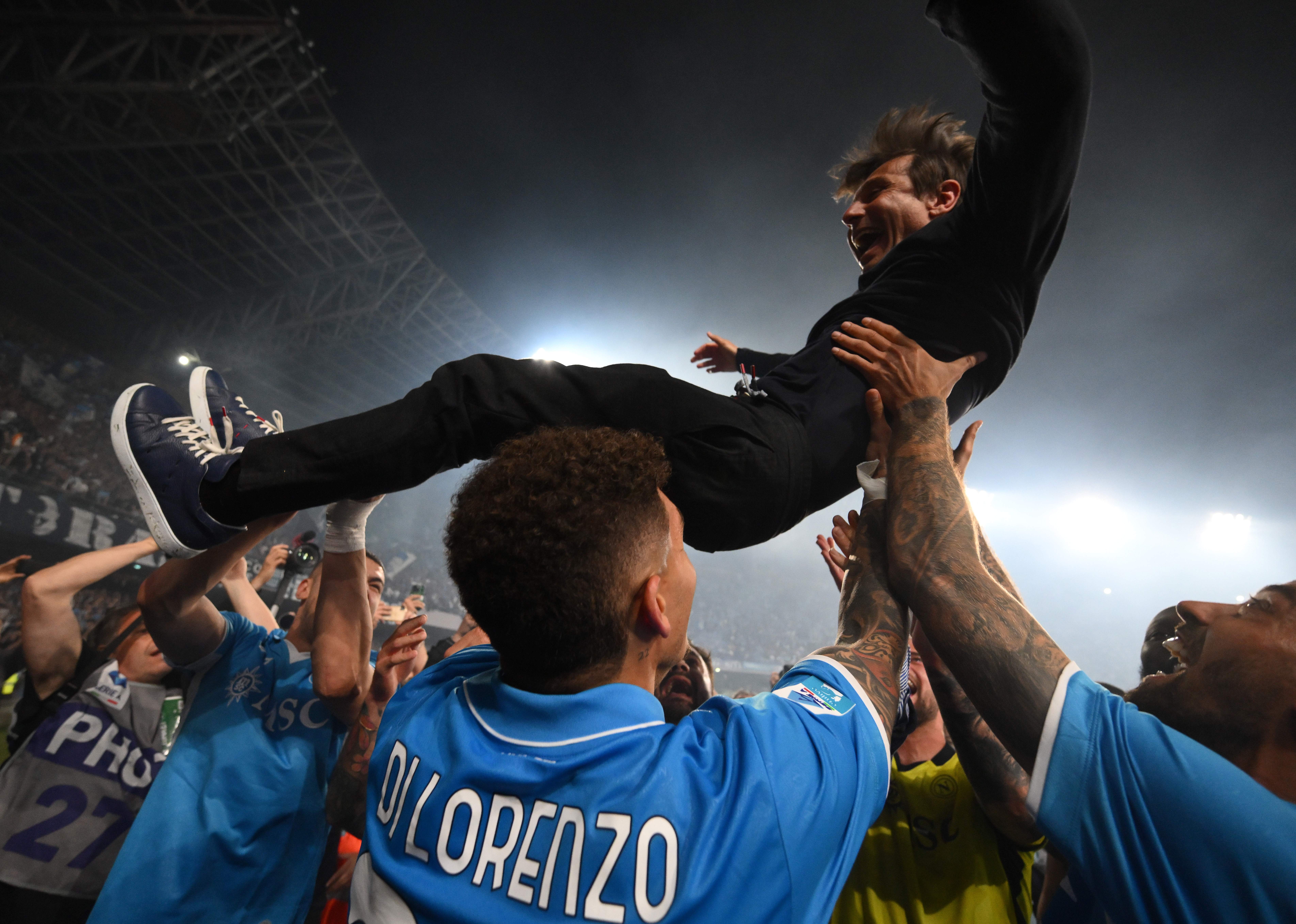 那不勒斯客场胜尤文图斯，豪取联赛冲击三连胜的简单介绍