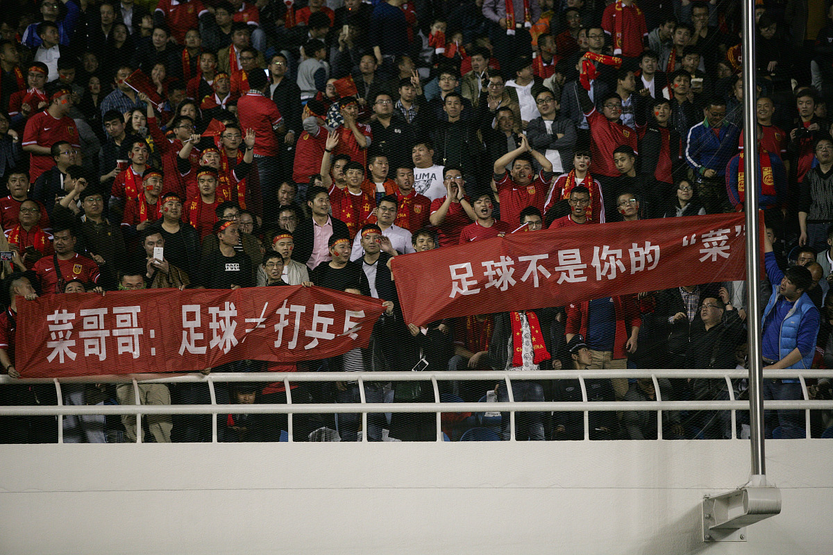 比利时队备战世界杯，全力以赴备战热身挑战