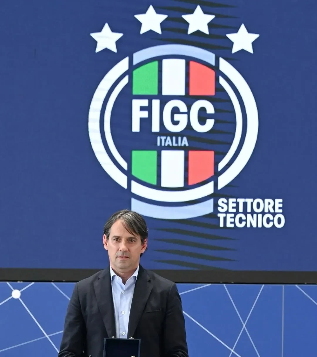 强强对话，场上技术较劲激烈，谁能夺得胜利？