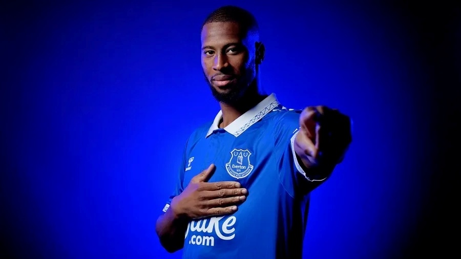 开云平台-埃弗顿新援表现抢眼，助球队拿下重要胜利的简单介绍