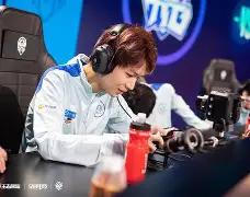 包含蒙彼利埃连战连胜，稳坐积分榜首位的词条