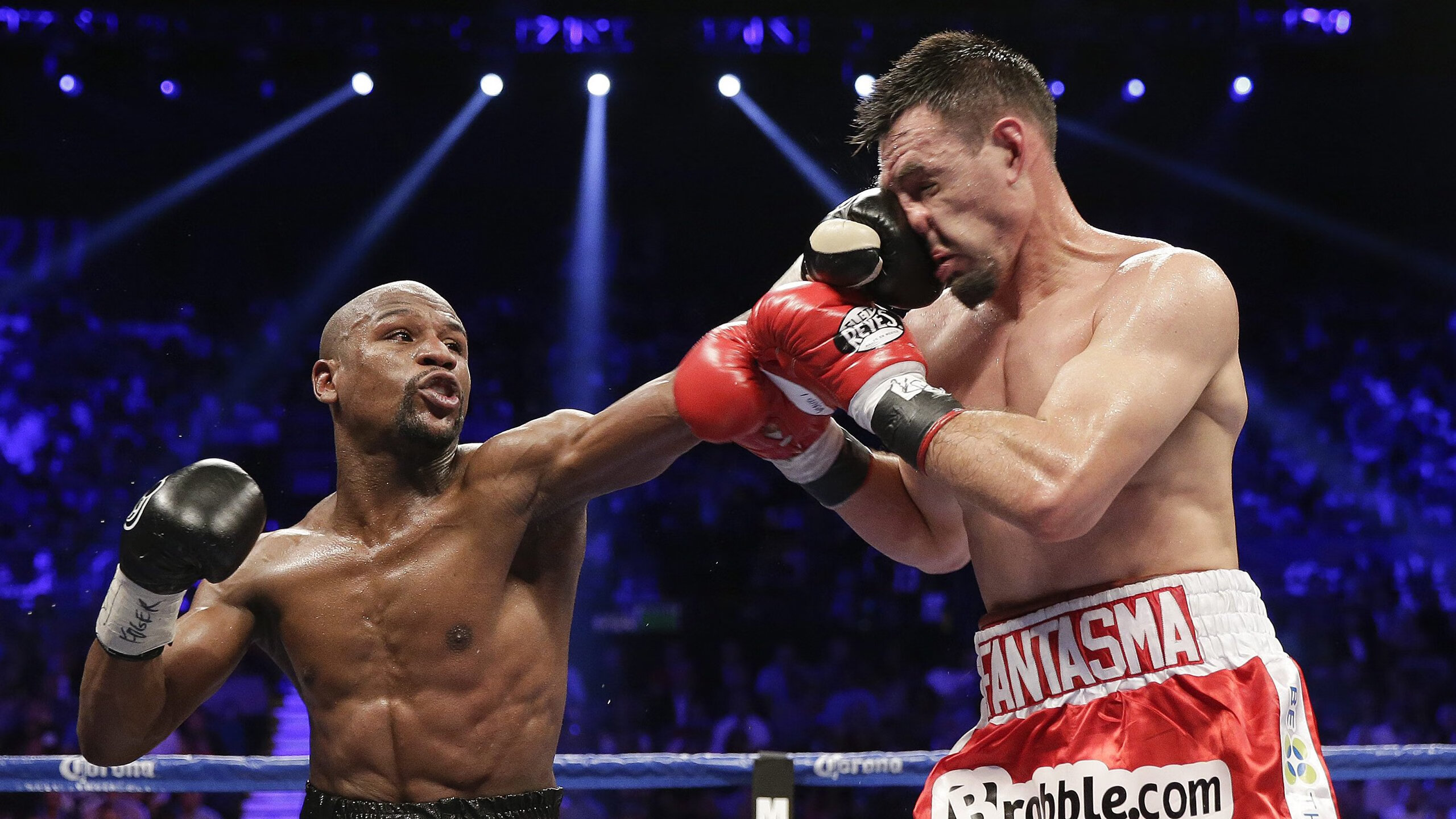 开云体育APP下载-当蜂群沉默时，福克斯在雷霆之夜上演个人英雄主义的教科书