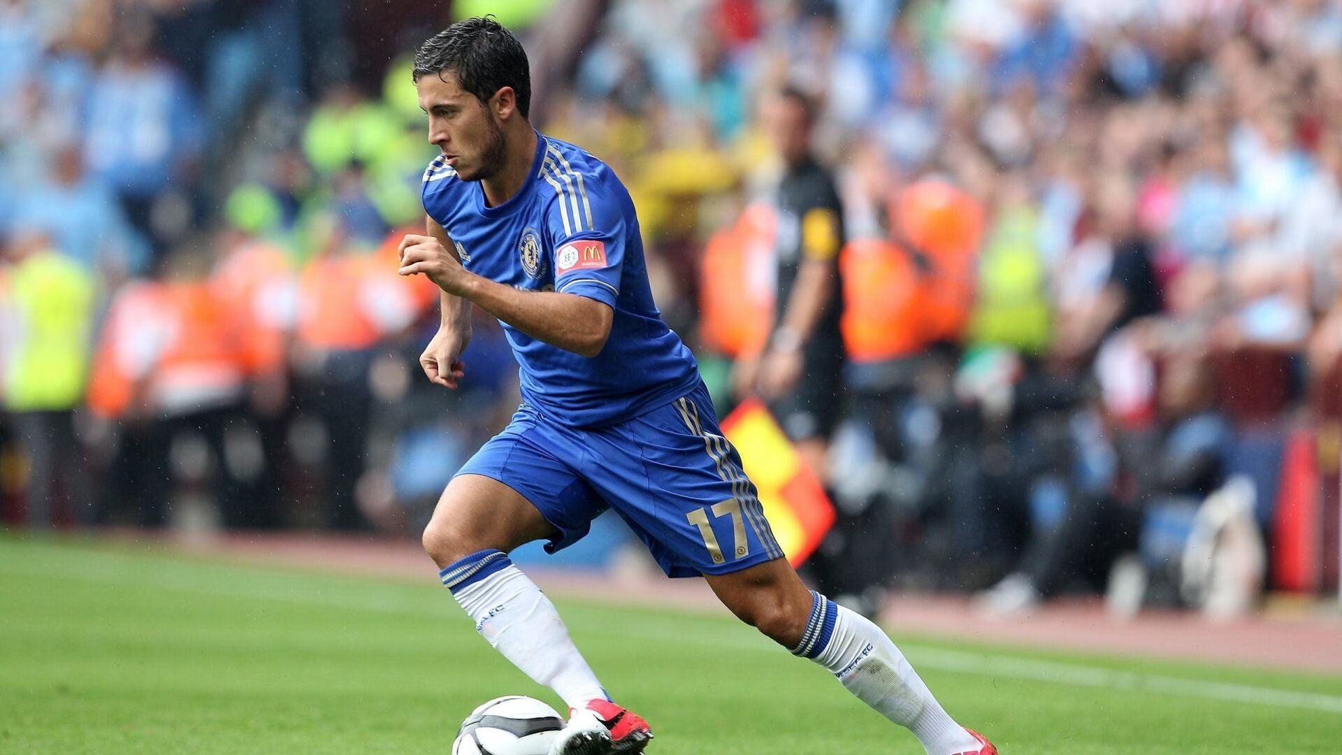 开云体育下载-东方的蓝，上海大鲨鱼如何用一场胜利，刺破了密尔沃基的午夜